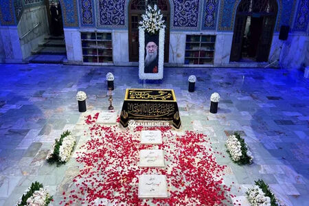 روایت جالب مزار آیت الله خامنه ای