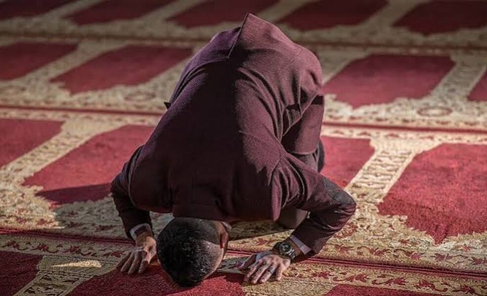 نماز توسل به امام زمان (عج) چگونه است؟