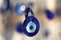 آسیبات چشم زخم در زندگی روزمره