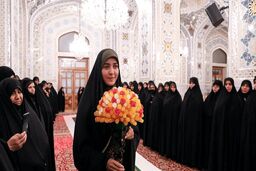 آیین بسته‌بندی نبات متبرک در حرم امام رضا(ع)+ تصاویر