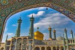 آخرین زیارت شهید حاجی‌زاده در حرم حضرت معصومه(س) ساعاتی قبل شهادت/ویدیو 