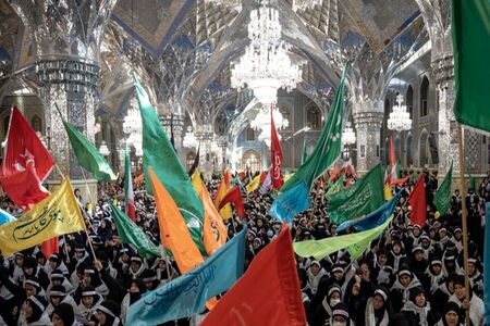 آیین بسته‌بندی نبات متبرک در حرم امام رضا(ع)+ تصاویر